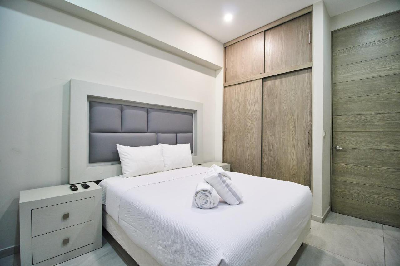 Torre 42 Playa Del Carmen By Lockey Aparthotel Exterior photo
